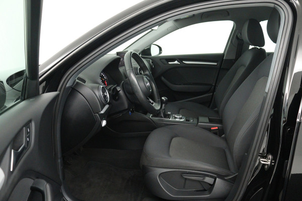 Audi A3 Sportback 30 TFSI (PARKEERSENSOREN, MULTIMEDIA, BLUETOOTH)