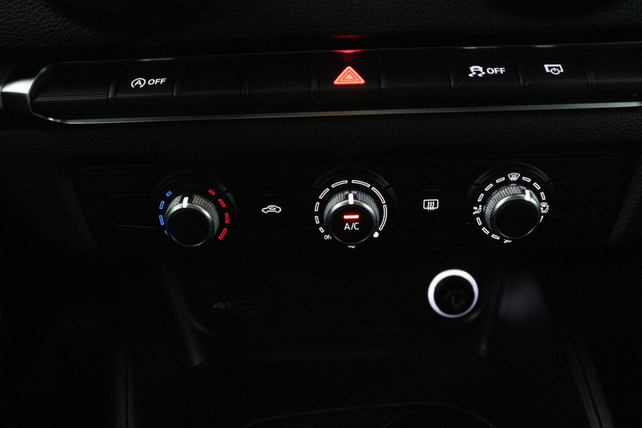 Audi A3 Sportback 30 TFSI (PARKEERSENSOREN, MULTIMEDIA, BLUETOOTH)
