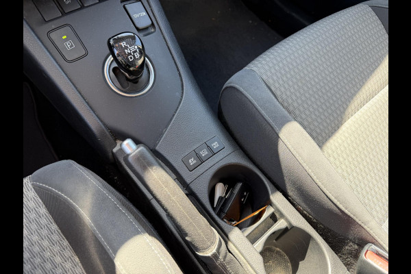 Toyota Auris 1.8 Hybrid Business Plus | Cruise control | Camera | Trekhaak |