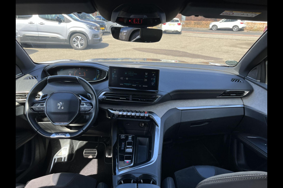 Peugeot 3008 1.6 HYbrid 225 GT Pack Business BLACK PACK | BOMVOL!! | ELKT. ACHTERKLEP | STOELVERWARMING | APPLECARPLAY | RIJKLAAR MET 12 MND BOVAG GARANTIE | ACHTERUITRIJ CAMERA | ADAP. CRUISE | DODE HOEK |