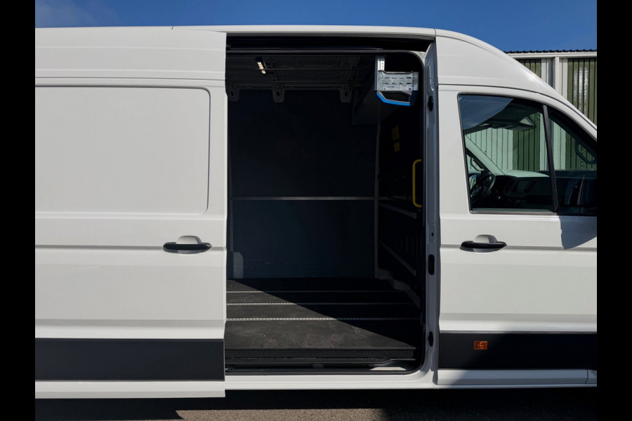 Volkswagen Crafter 35 2.0 TDI L4H3 Trendline / automaat / Laadklep Dhollandia / Camera