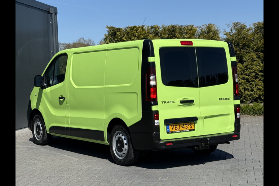 Renault Trafic 1.6 dCi / L1H1 / 1e EIG. / TREKHAAK / INRICHTING / AIRCO / CRUISE / NAVI / 3-ZITS