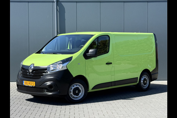 Renault Trafic 1.6 dCi / L1H1 / 1e EIG. / TREKHAAK / INRICHTING / AIRCO / CRUISE / NAVI / 3-ZITS