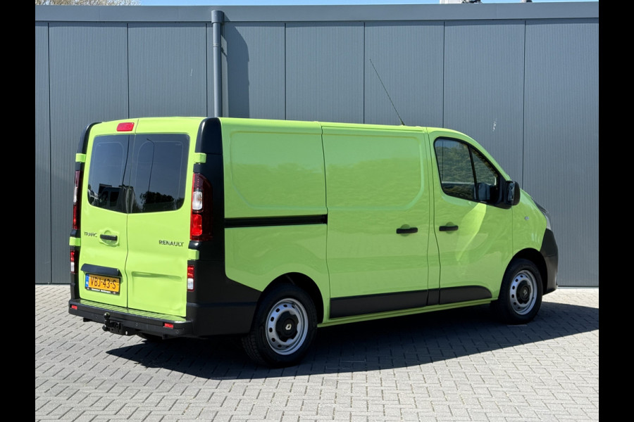 Renault Trafic 1.6 dCi / L1H1 / 1e EIG. / TREKHAAK / INRICHTING / AIRCO / CRUISE / NAVI / 3-ZITS