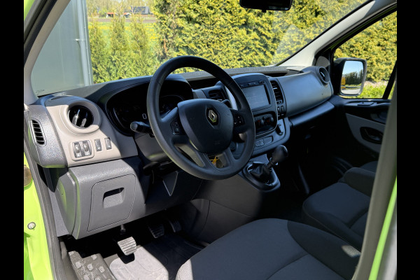 Renault Trafic 1.6 dCi / L1H1 / 1e EIG. / TREKHAAK / INRICHTING / AIRCO / CRUISE / NAVI / 3-ZITS