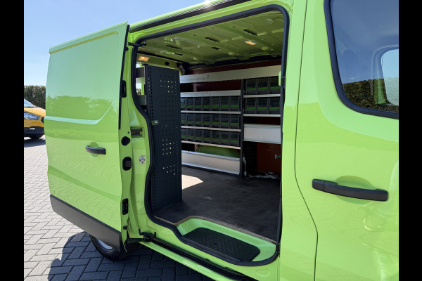 Renault Trafic 1.6 dCi / L1H1 / 1e EIG. / TREKHAAK / INRICHTING / AIRCO / CRUISE / NAVI / 3-ZITS