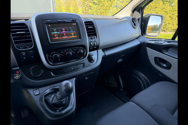 Renault Trafic 1.6 dCi / L1H1 / 1e EIG. / TREKHAAK / INRICHTING / AIRCO / CRUISE / NAVI / 3-ZITS
