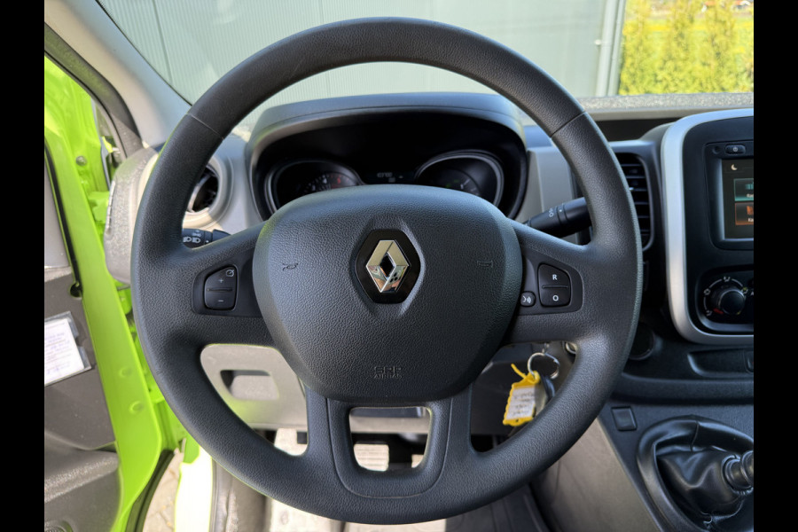 Renault Trafic 1.6 dCi / L1H1 / 1e EIG. / TREKHAAK / INRICHTING / AIRCO / CRUISE / NAVI / 3-ZITS