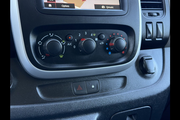 Renault Trafic 1.6 dCi / L1H1 / 1e EIG. / TREKHAAK / INRICHTING / AIRCO / CRUISE / NAVI / 3-ZITS