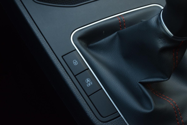 Seat Ibiza 1.0 MPI FR|Carplay|17"|PDC|Clima|Stoelverw.