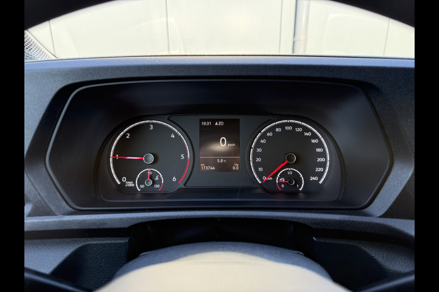 Volkswagen Caddy Cargo Maxi 2.0 TDI 102 PK / L2H1 / 1e EIG. / INRICHTING / TREKHAAK / CARPLAY / NAVI / ECC / CRUISE