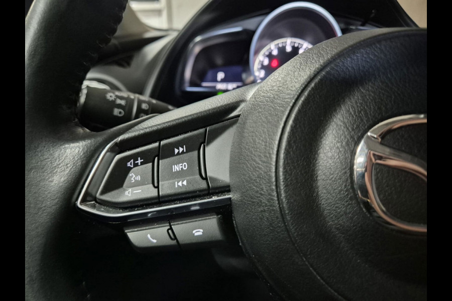 Mazda CX-3 2.0 SkyActiv-G 121 Luxury | Clima| Headup | Camera | Navi | Stoelverwarming |