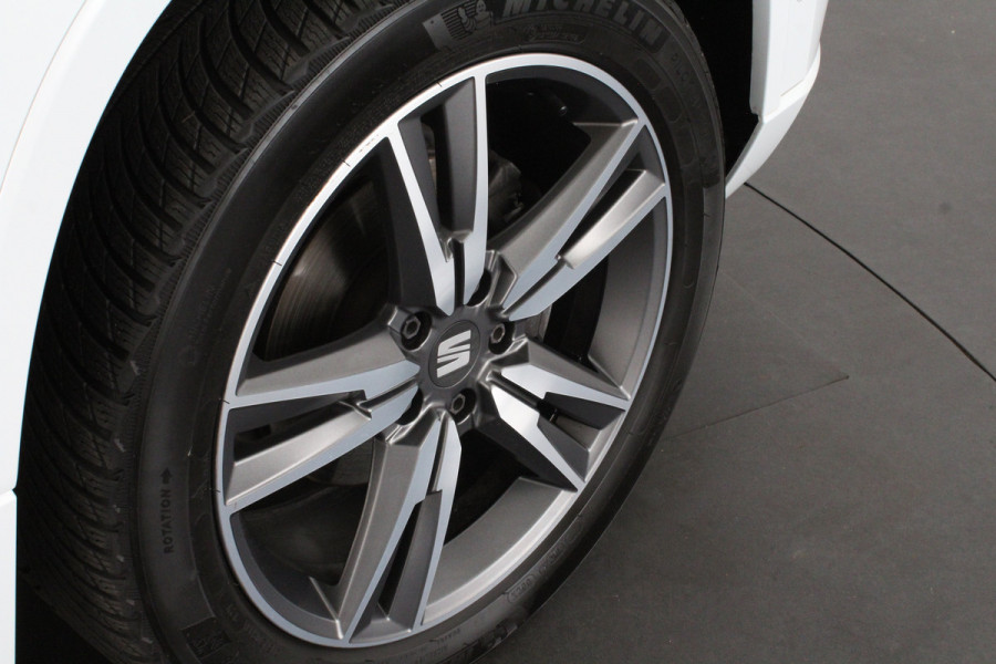 Seat Ateca 1.5 TSI FR Business Intense > Memory/Camera/Adapt.cruise/Nevada White....