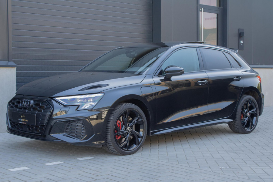 Audi A3 Sportback 45 TFSIe Competition Sline PANO S3 CAMERA