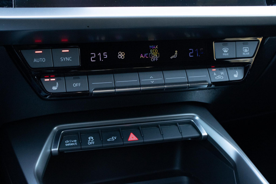 Audi A3 Sportback 45 TFSIe Competition Sline PANO S3 CAMERA