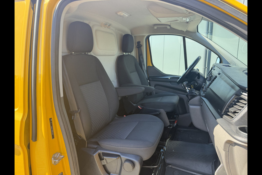 Ford Transit Custom 2.0 TDCI / L2H1 / 1e EIG. / AIRCO / CRUISE / 2.8 TONS TREKHAAK / STOELVERW / PDC / DAKDRAGERS