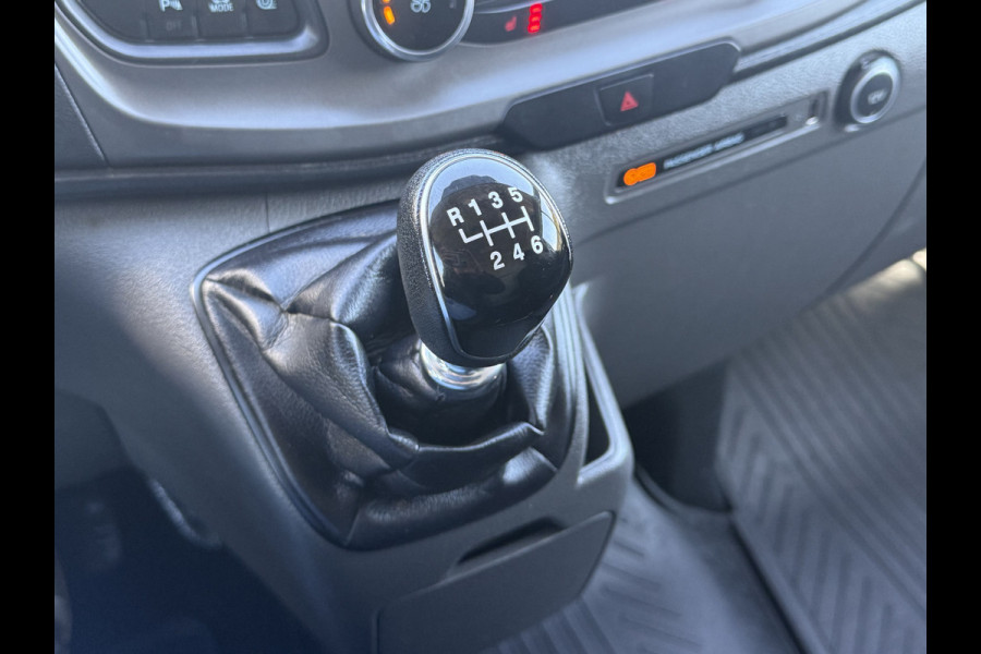 Ford Transit Custom 2.0 TDCI / L2H1 / 1e EIG. / AIRCO / CRUISE / 2.8 TONS TREKHAAK / STOELVERW / PDC / DAKDRAGERS