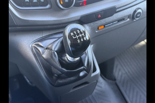 Ford Transit Custom 2.0 TDCI / L2H1 / 1e EIG. / AIRCO / CRUISE / 2.8 TONS TREKHAAK / STOELVERW / PDC / DAKDRAGERS