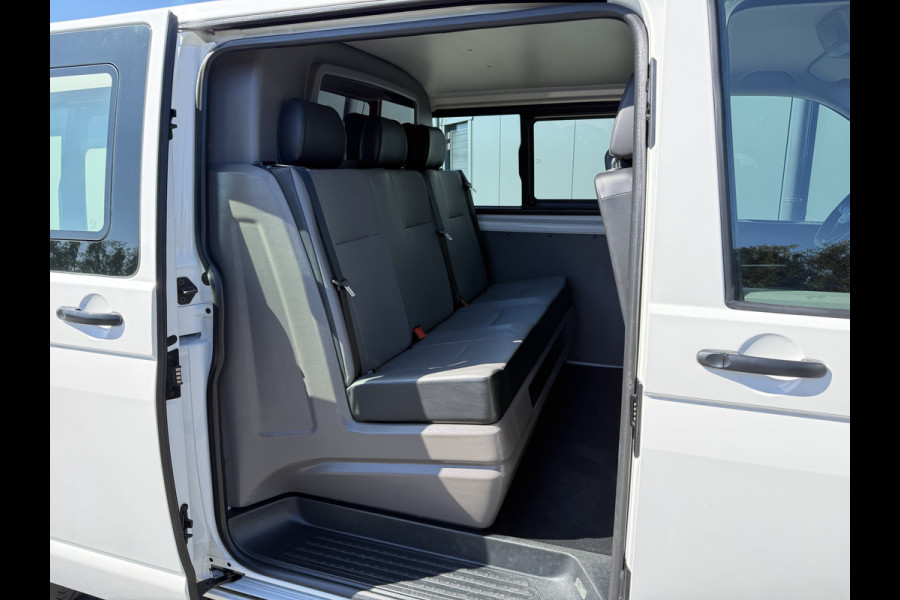 Volkswagen Transporter 2.0 TDI / L2H1 / 6-PERS DUBBELE CABINE / ZEER NETJES / ACHTERKLEP / INRICHTING / CRUISE