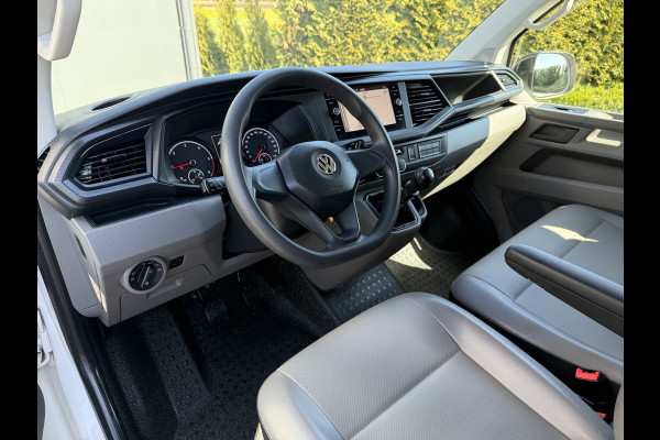 Volkswagen Transporter 2.0 TDI / L2H1 / 6-PERS DUBBELE CABINE / ZEER NETJES / ACHTERKLEP / INRICHTING / CRUISE