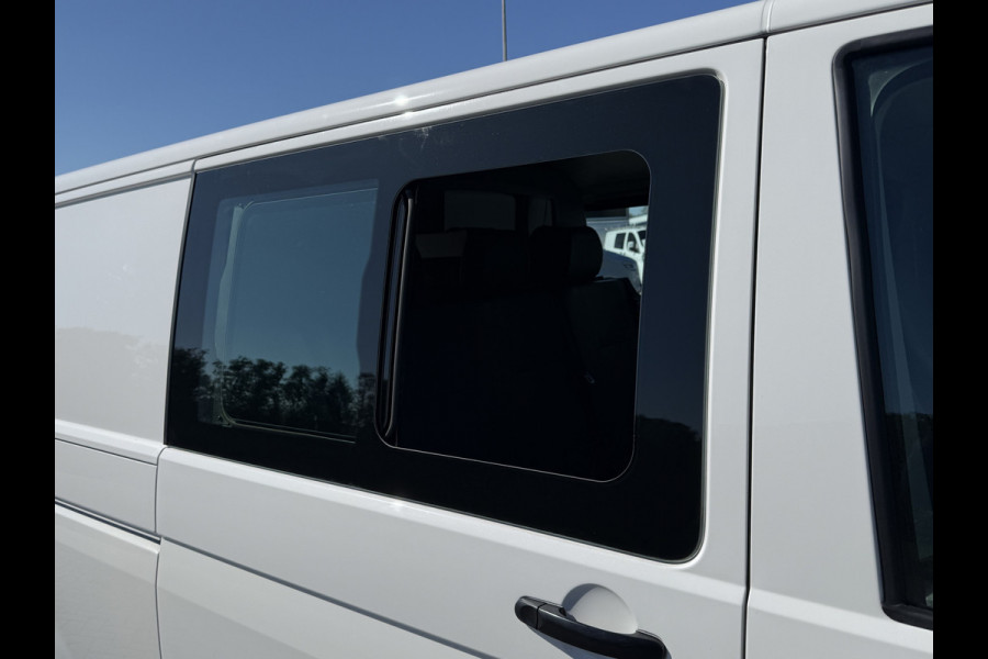 Volkswagen Transporter 2.0 TDI / L2H1 / 6-PERS DUBBELE CABINE / ZEER NETJES / ACHTERKLEP / INRICHTING / CRUISE