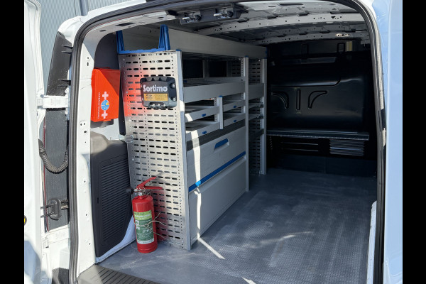 Ford Transit Connect 1.5 EcoBlue 100 PK / L2H1 / 2x SCHUIFDEUR / SORTIMO INRICHTING / 1e EIG. / TREKHAAK / CAMERA