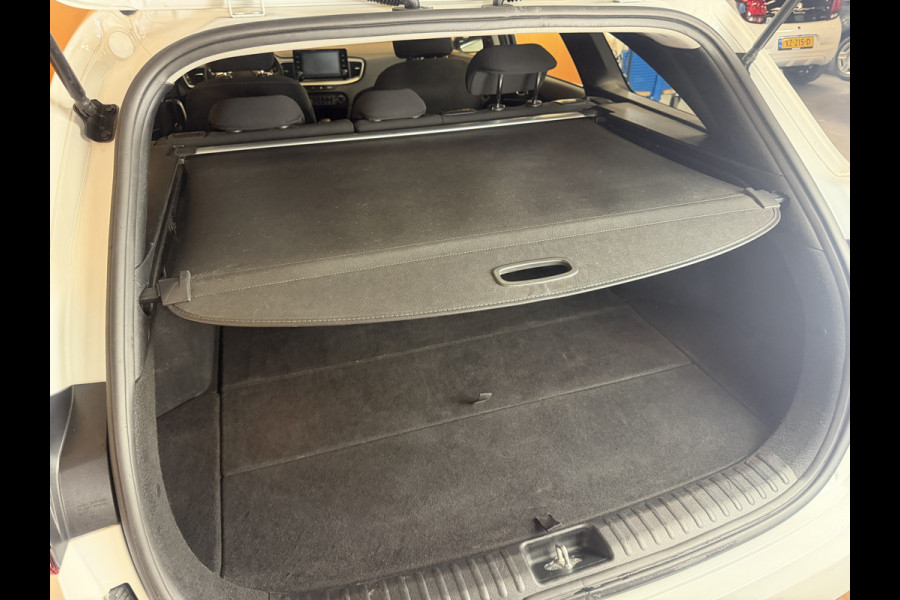 Kia Ceed Sportswagon 1.5 T-GDi MHEV DynamicLine carplay navi | cruise control | camera
