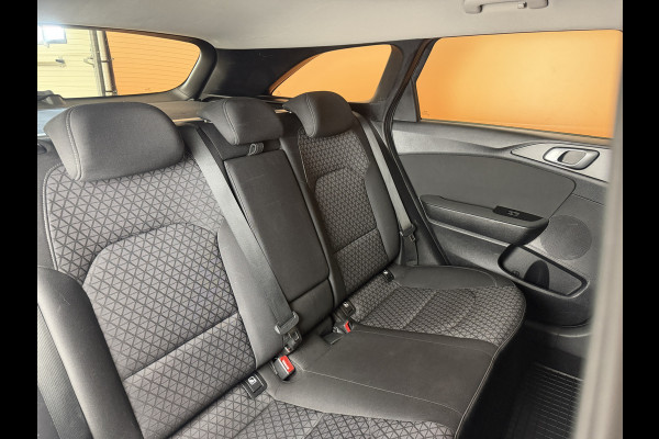Kia Ceed Sportswagon 1.5 T-GDi MHEV DynamicLine carplay navi | cruise control | camera
