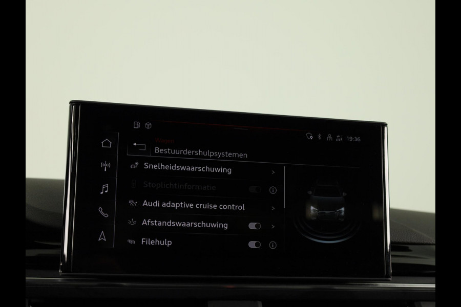 Audi A4 Avant 35 TFSI Advanced Edition 150pk | Panoramadak | 360° Camera | Head up Display | Keyless Entry | Navigatie |
