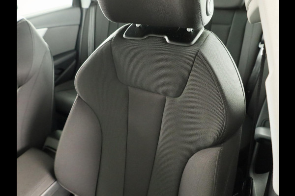 Audi A4 Avant 35 TFSI Advanced Edition 150pk | Panoramadak | 360° Camera | Head up Display | Keyless Entry | Navigatie |