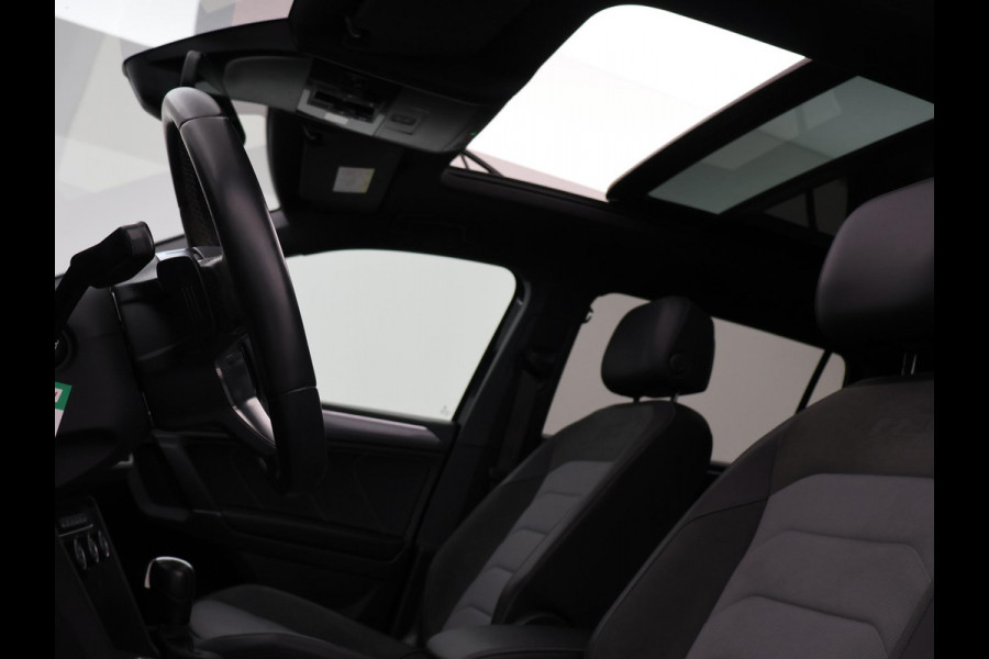 Volkswagen Tiguan Allspace 1.5 TSI DSG R-LINE INTERIEUR + EXTERIEUR | TREKHAAK | PANORAMA | VIRTUAL | DYNAUDIO | ACC