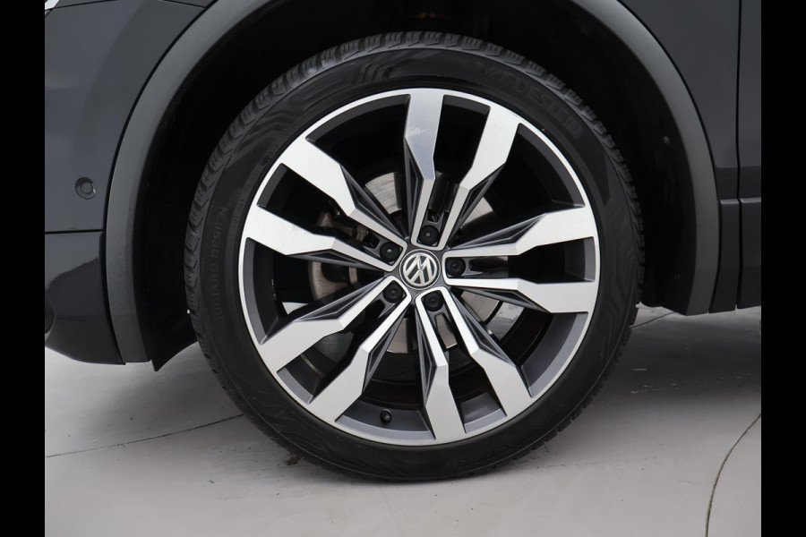 Volkswagen Tiguan Allspace 1.5 TSI DSG R-LINE INTERIEUR + EXTERIEUR | TREKHAAK | PANORAMA | VIRTUAL | DYNAUDIO | ACC