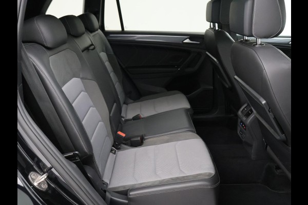 Volkswagen Tiguan Allspace 1.5 TSI DSG R-LINE INTERIEUR + EXTERIEUR | TREKHAAK | PANORAMA | VIRTUAL | DYNAUDIO | ACC