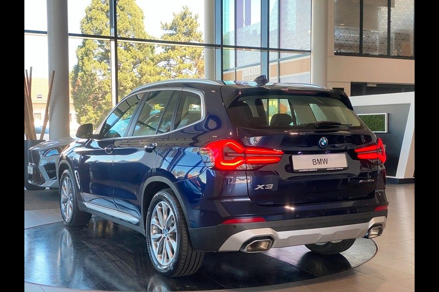 BMW X3 xDrive30e ** LASER, LEDER, PANORAMA, HuD, H&K Sound, TREKH, 19-inch LMV ** UNFALLFREI - 1e EIG ** ** INFORMEER OOK NAAR ONZE AANTREKKELIJKE FINANCIAL-LEASE TARIEVEN **