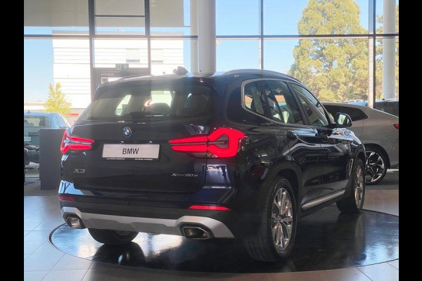 BMW X3 xDrive30e ** LASER, LEDER, PANORAMA, HuD, H&K Sound, TREKH, 19-inch LMV ** UNFALLFREI - 1e EIG ** ** INFORMEER OOK NAAR ONZE AANTREKKELIJKE FINANCIAL-LEASE TARIEVEN **