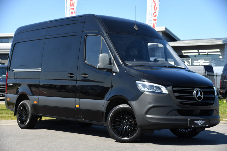 Mercedes-Benz Sprinter 316 2.2 CDI L2H2 Black Edition MARGE! Camera, Cruise, Carplay, LED, 10,5'' Mbux, 164pk, Standkachel, Stoelverwarming, Automaat, NAVI, Leder, Uniek!