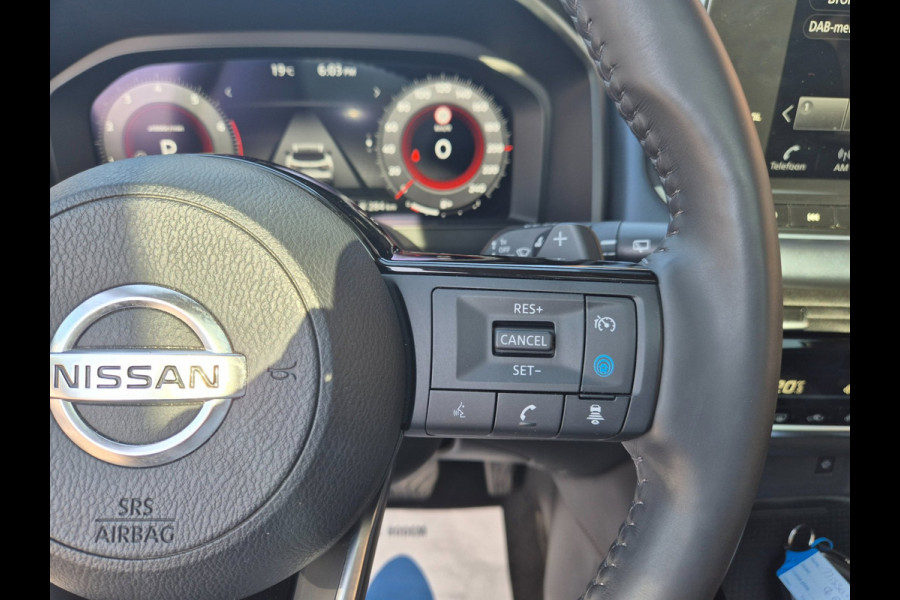 Nissan QASHQAI 1.3 MHEV Premiere Edition Pano, HUD, Stoel Stuurverw