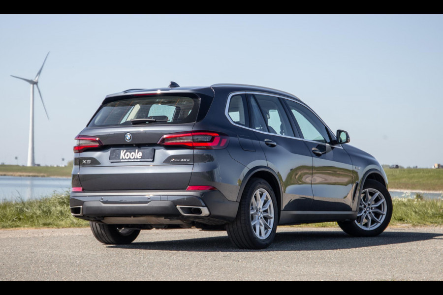 BMW X5 xDrive45e Executive CARPLAY / CAMERA / DEALER ONDERHOUDEN / ZWART LEER / STOELVERWARMING