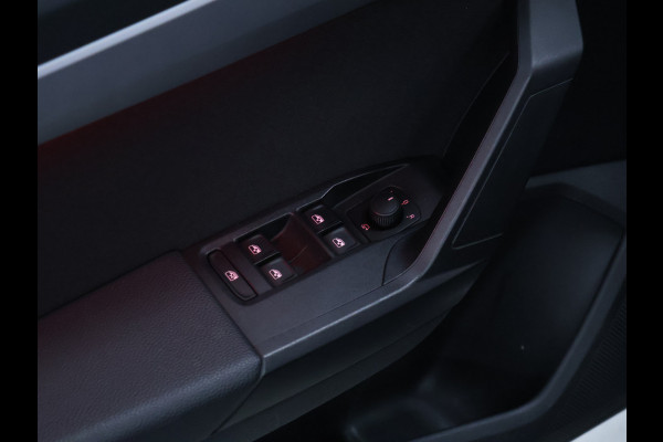 Seat Ibiza 1.0 TSI FR Business Intense [APPLE CARPLAY, ANDROID, CAMERA, PDC V+A, CRUISE, CLIMATE, NIEUWSTAAT]