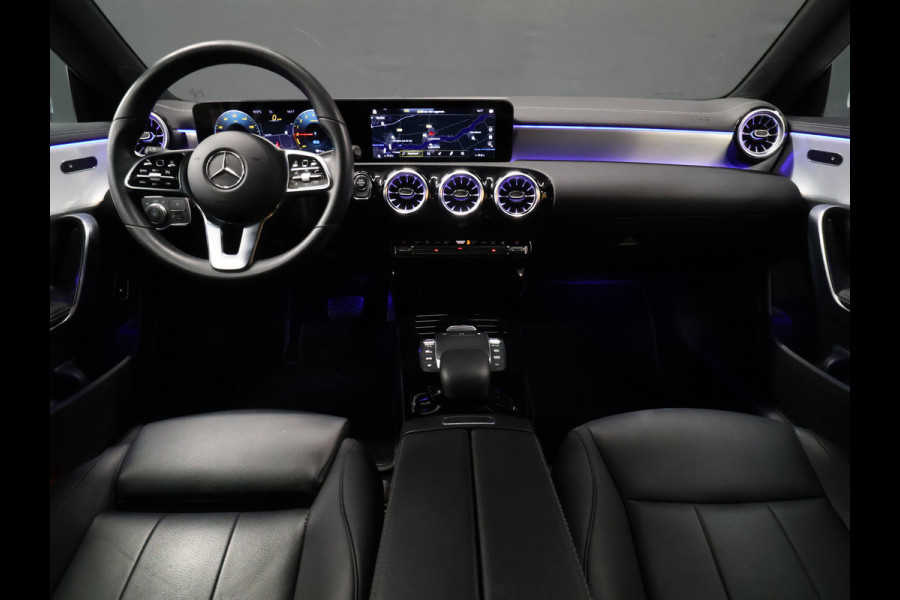 Mercedes-Benz CLA-Klasse 250 e Luxury Line [SCHUIFKANTELDAK, APPLE CARPLAY, ANDROID, VOL LEDER, STOELVERWARMING, CAMERA, PDC 360, CRUISE, CLIMATE, NIEUWSTAAT]
