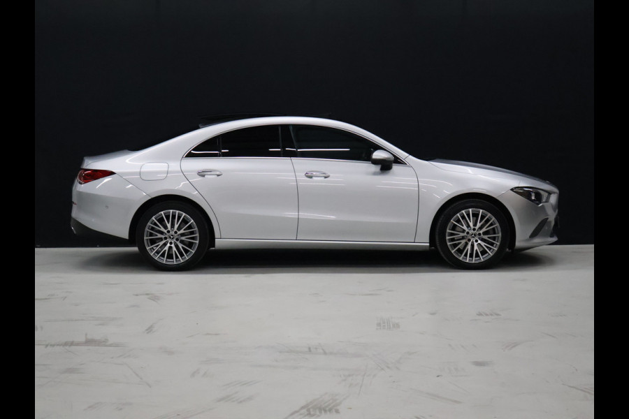 Mercedes-Benz CLA-Klasse 250 e Luxury Line [SCHUIFKANTELDAK, APPLE CARPLAY, ANDROID, VOL LEDER, STOELVERWARMING, CAMERA, PDC 360, CRUISE, CLIMATE, NIEUWSTAAT]