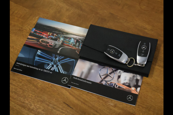 Mercedes-Benz CLA-Klasse 250 e Luxury Line [SCHUIFKANTELDAK, APPLE CARPLAY, ANDROID, VOL LEDER, STOELVERWARMING, CAMERA, PDC 360, CRUISE, CLIMATE, NIEUWSTAAT]