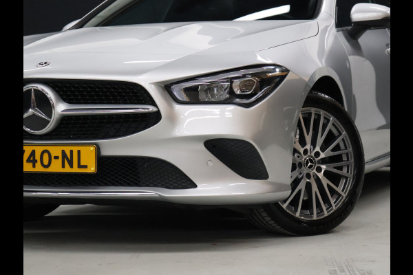 Mercedes-Benz CLA-Klasse 250 e Luxury Line [SCHUIFKANTELDAK, APPLE CARPLAY, ANDROID, VOL LEDER, STOELVERWARMING, CAMERA, PDC 360, CRUISE, CLIMATE, NIEUWSTAAT]