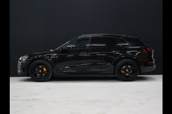 Audi e-tron e-tron 55 quattro advanced 95 kWh [SCHUIFKANTELDAK, BANG & OLUFSEN, MEMORY SEATS, AFNEEMBARE TREKHAAK, APPLE CARPLAY, ANDROID, HEAD-UP, 360 CAMERA, ADAPTIVE CRUISE, CLIMATE, NIEUWSTAAT]