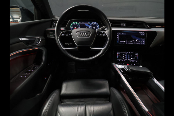 Audi e-tron e-tron 55 quattro advanced 95 kWh [SCHUIFKANTELDAK, BANG & OLUFSEN, MEMORY SEATS, AFNEEMBARE TREKHAAK, APPLE CARPLAY, ANDROID, HEAD-UP, 360 CAMERA, ADAPTIVE CRUISE, CLIMATE, NIEUWSTAAT]