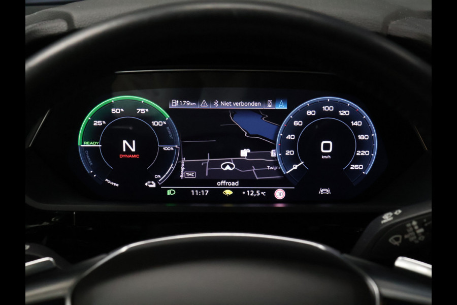 Audi e-tron e-tron 55 quattro advanced 95 kWh [SCHUIFKANTELDAK, BANG & OLUFSEN, MEMORY SEATS, AFNEEMBARE TREKHAAK, APPLE CARPLAY, ANDROID, HEAD-UP, 360 CAMERA, ADAPTIVE CRUISE, CLIMATE, NIEUWSTAAT]