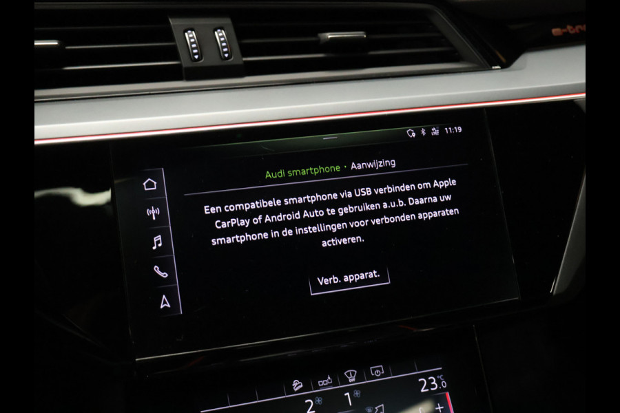 Audi e-tron e-tron 55 quattro advanced 95 kWh [SCHUIFKANTELDAK, BANG & OLUFSEN, MEMORY SEATS, AFNEEMBARE TREKHAAK, APPLE CARPLAY, ANDROID, HEAD-UP, 360 CAMERA, ADAPTIVE CRUISE, CLIMATE, NIEUWSTAAT]