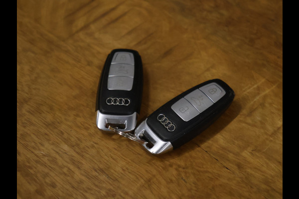 Audi e-tron e-tron 55 quattro advanced 95 kWh [SCHUIFKANTELDAK, BANG & OLUFSEN, MEMORY SEATS, AFNEEMBARE TREKHAAK, APPLE CARPLAY, ANDROID, HEAD-UP, 360 CAMERA, ADAPTIVE CRUISE, CLIMATE, NIEUWSTAAT]
