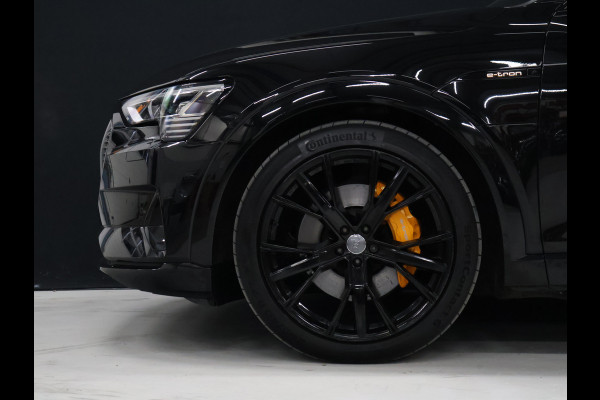 Audi e-tron e-tron 55 quattro advanced 95 kWh [SCHUIFKANTELDAK, BANG & OLUFSEN, MEMORY SEATS, AFNEEMBARE TREKHAAK, APPLE CARPLAY, ANDROID, HEAD-UP, 360 CAMERA, ADAPTIVE CRUISE, CLIMATE, NIEUWSTAAT]