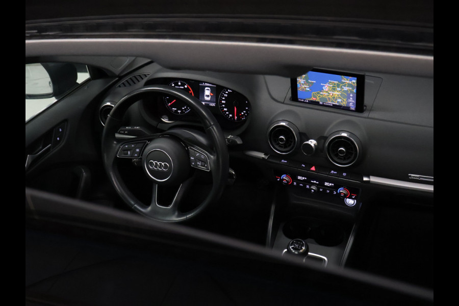Audi A3 Limousine 35 TFSI CoD Pro Line [SCHUIFKANTELDAK, STOELVERWARMING, CAMERA, PDC V+A, VOL LEDER, CRUISE, BLUETOOTH, CLIMATE, NIEUWSTAAT]